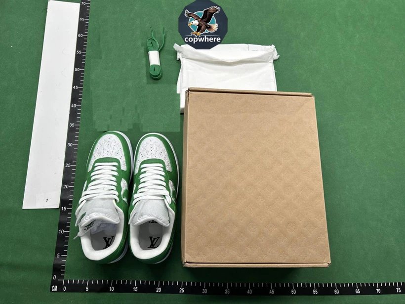 Nike Air Force 1 x LV