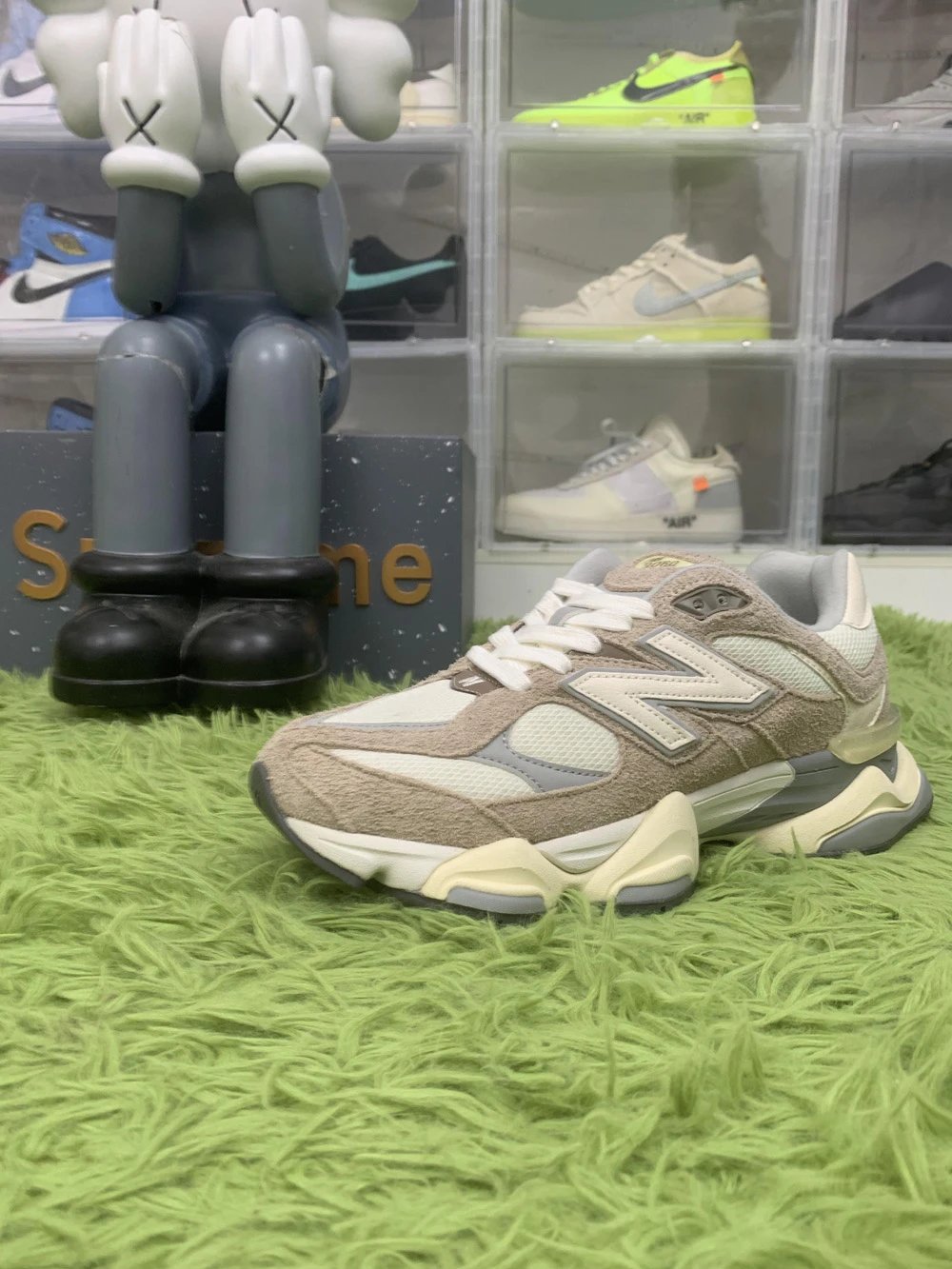 New Balance 9060 Driftwood