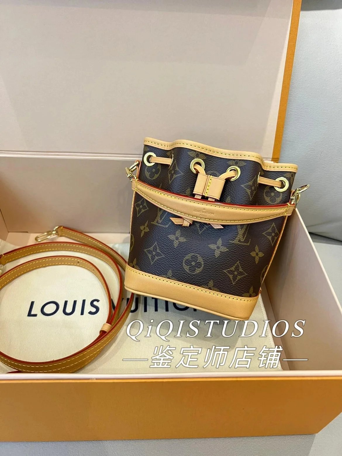 Louis Vuitton Handbags nanoNoemini purse