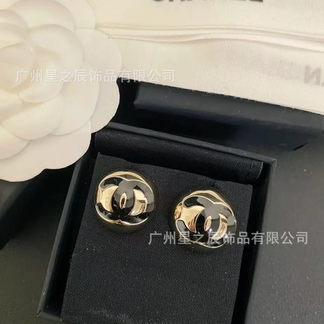 Chanel Earring